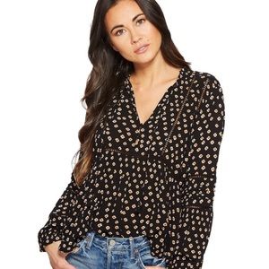 Pretty Summer Top 💕